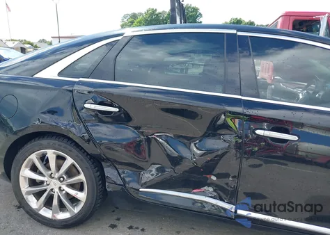 2014 Cadillac Xts Luxury z USA, uszkodzony, nr VIN 2G61N5S30E9170305